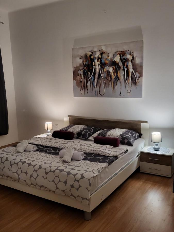 Rijeka Apartment With Free Parking And Large Balcony Exterior foto