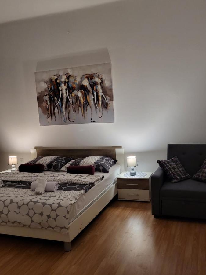 Rijeka Apartment With Free Parking And Large Balcony Exterior foto
